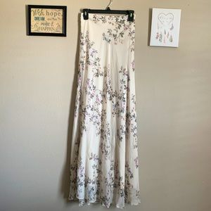 Lauren Conrad Runway skirt. Size 4.